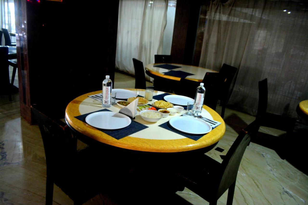 Hotel City Centaur And Convention Center- Vaccinated Staff Bangalore Extérieur photo