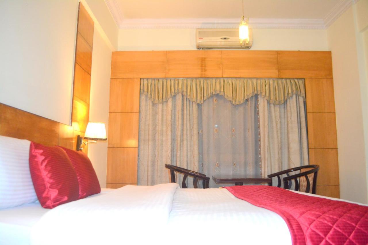 Hotel City Centaur And Convention Center- Vaccinated Staff Bangalore Extérieur photo